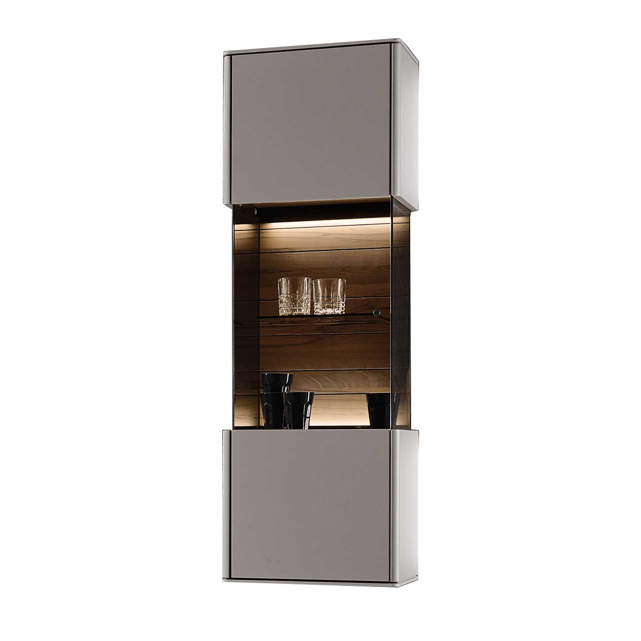 Hartmann AUDRA - Hängevitrine 5610-7041 - Lack Sand - Türanschlag links Moderne Hängevitrine aus Massivholz mit sandfarben lackierten Fronten. In der Mitte mit beleuchtetem Glasausschnitt und sichtbarer Holzrückwand in dunkelbrauner Altholzbuche Uyaa.